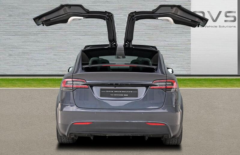 TESLA MODEL X