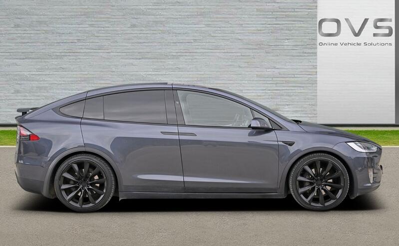 TESLA MODEL X