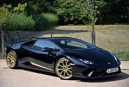 LAMBORGHINI